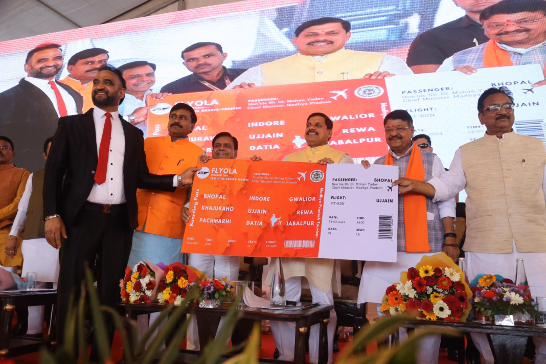 Chief Minister Inaugurates Intra-State Flight Service in Madhya Pradesh