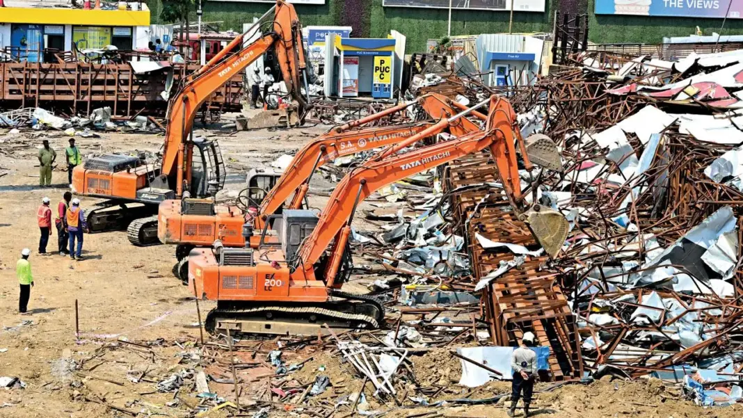 Illegal Hoardings 14 Demolished