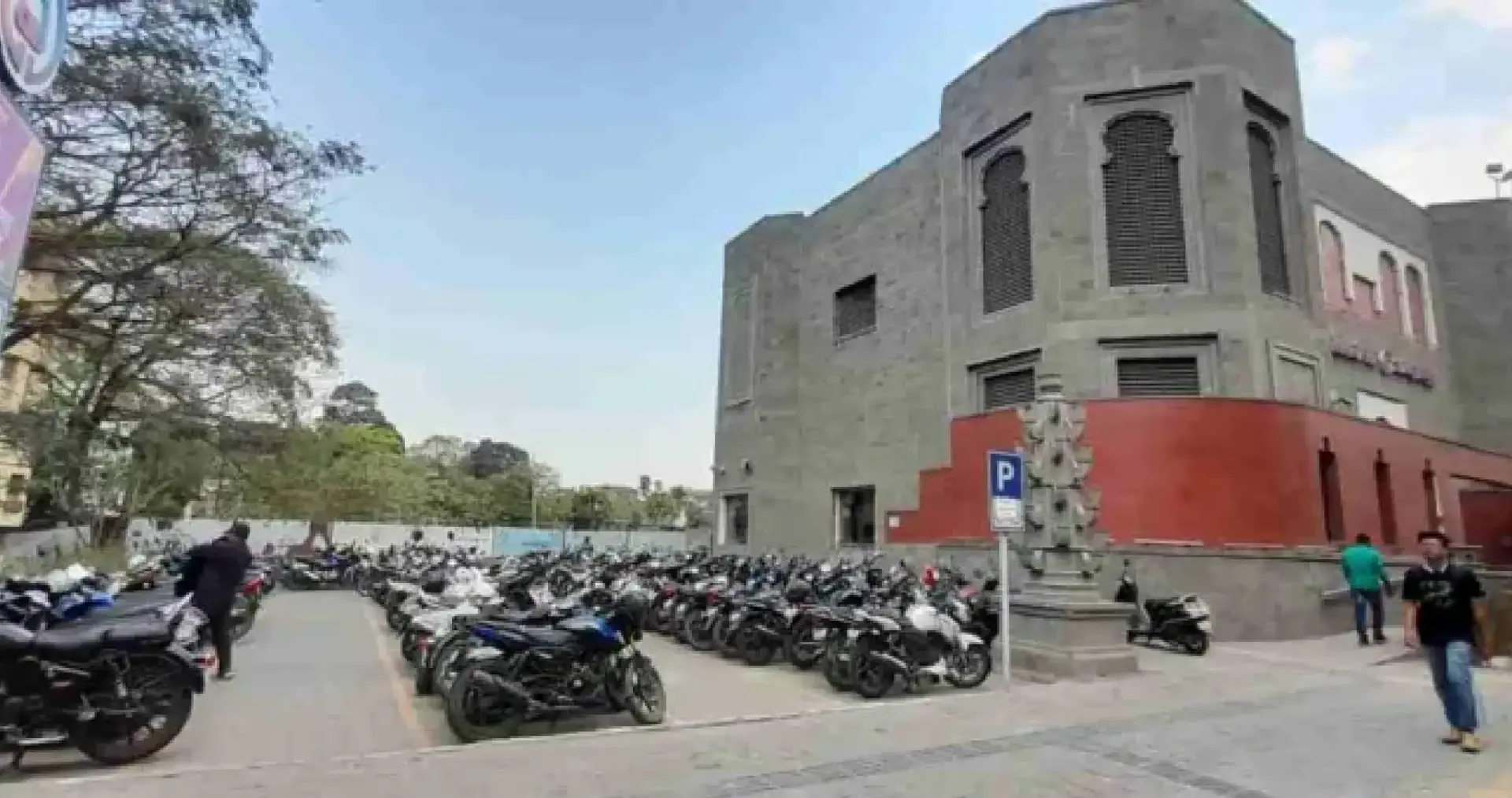 PMC to Transfer J M Road Parking to Pune Metro