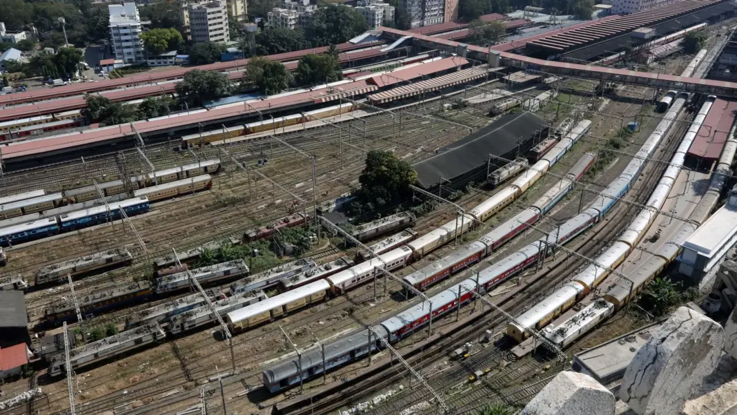 Central Railway Expands Pre-Monsoon Measures to Prevent Landslides
