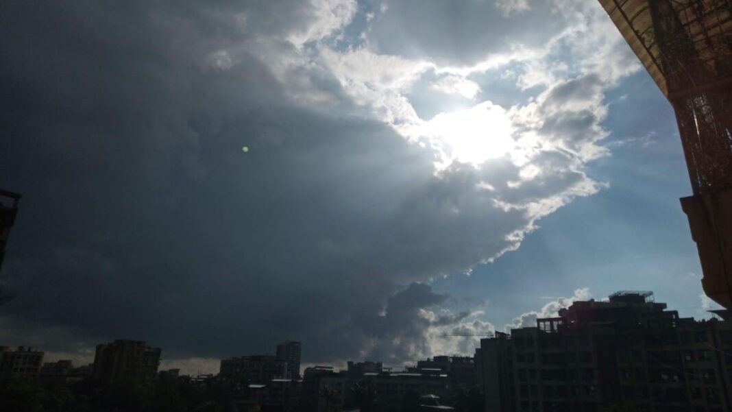 Mumbai Weather predicts High Tide