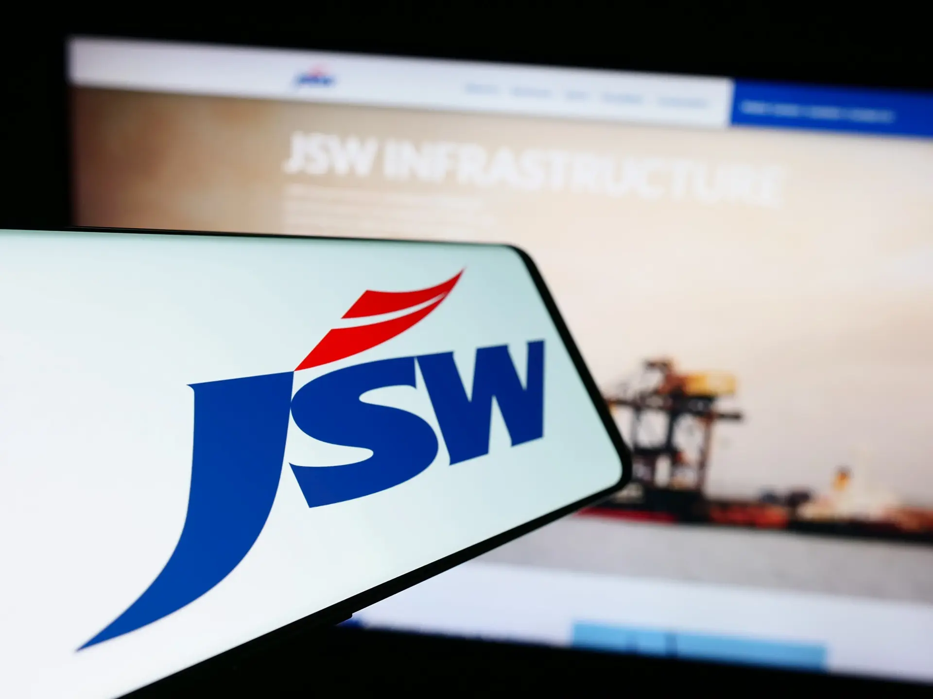 JSW Infrastructure's Net Profit Climbs 40% to Rs 374 Crore