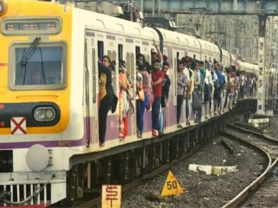 Kalyan Station Derailment Disrupts Mumbai Local Train Services, Operations Restored After Midnight