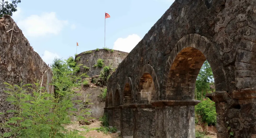 Indore Shirdi Route Village Blends History And Science