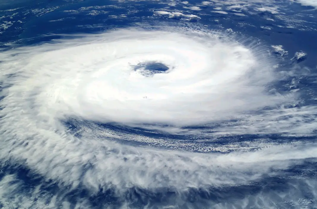 Cyclone Dana to Strike Odisha Tonight, 3 Lakh Evacuated Amid High Alert