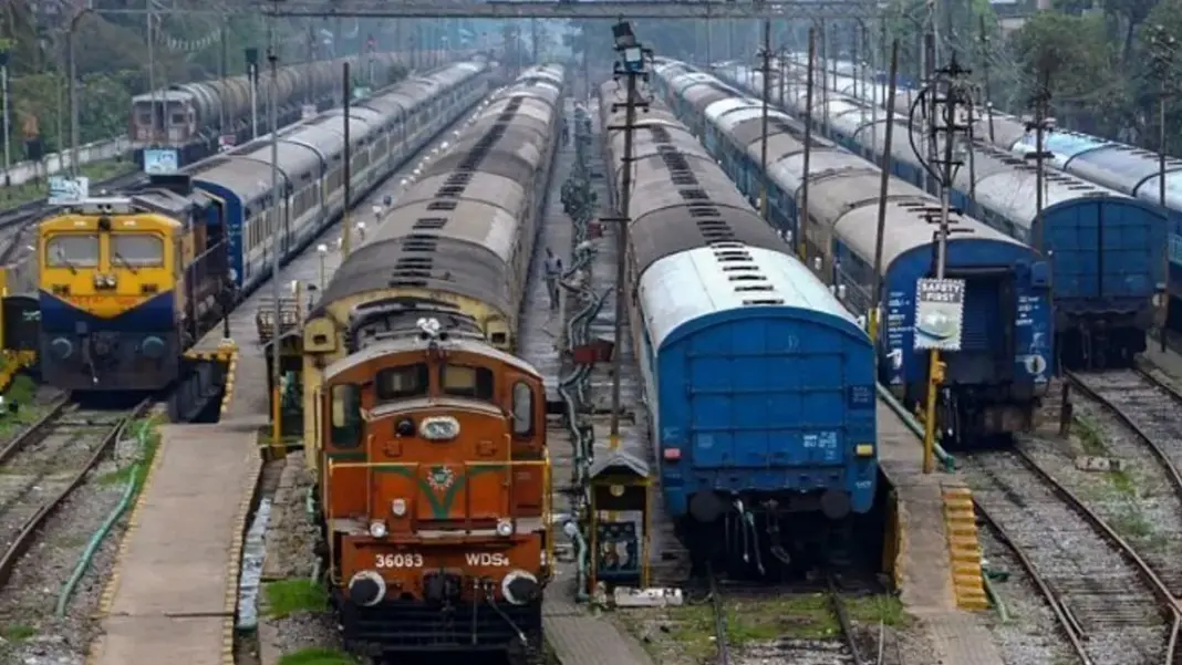 Railways Manage Crowd Surge for Mahaparinirvan Din