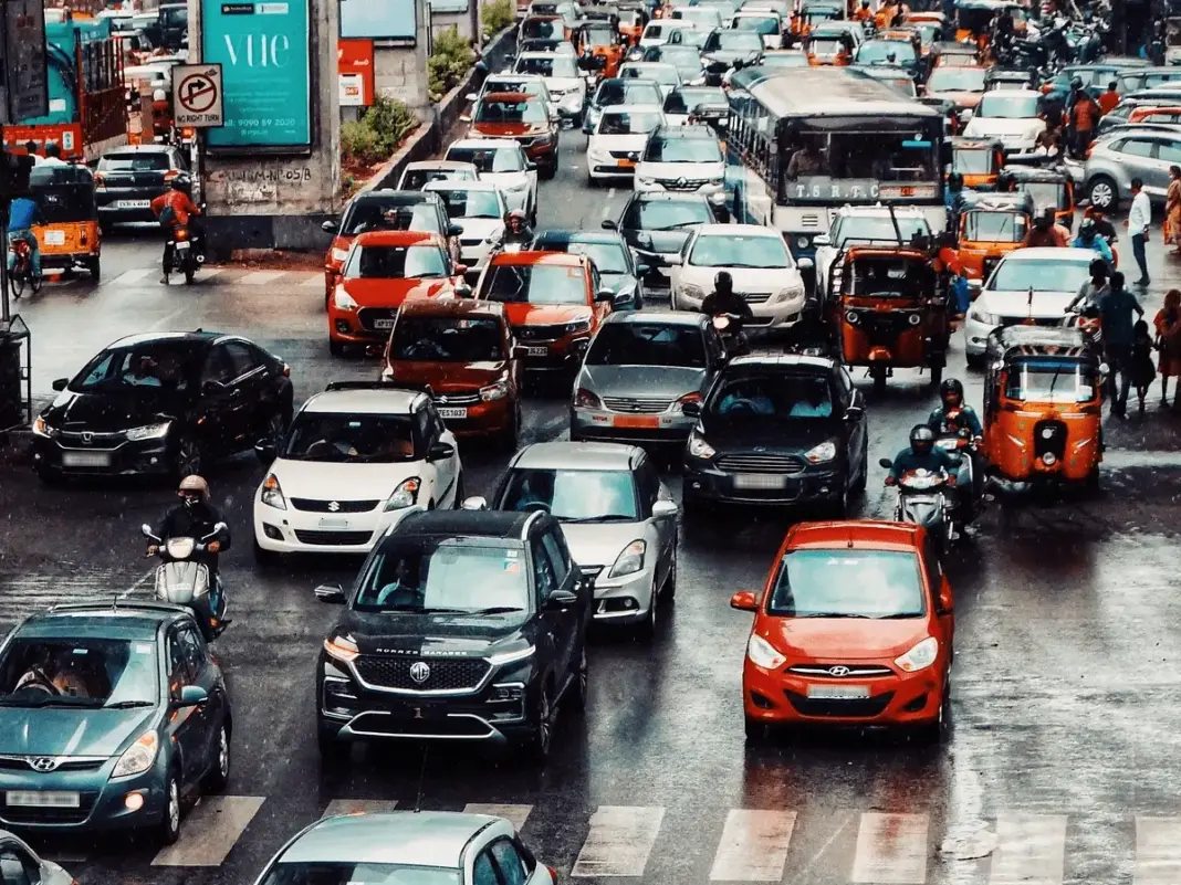 Hyderabad Traffic Police Clears Tolichowki Encroachments to Ease Congestion