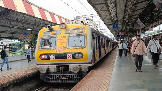 Mumbai Central Depot pioneers India with the installation of a pioneering 2-way LED system, harnessing energy-saving technology.