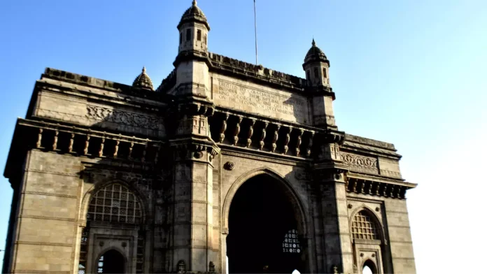 Mumbai Records Hottest December Day in 16 Years