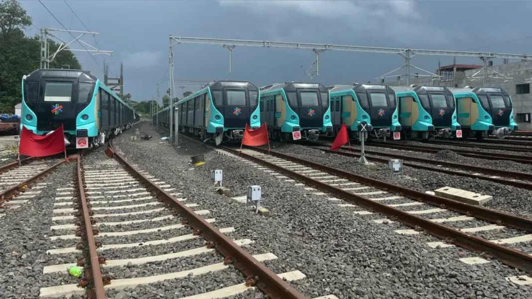 Metro 3 Track Laying 100% Complete for BKC-Cuffe Parade Section, Challenges Persist