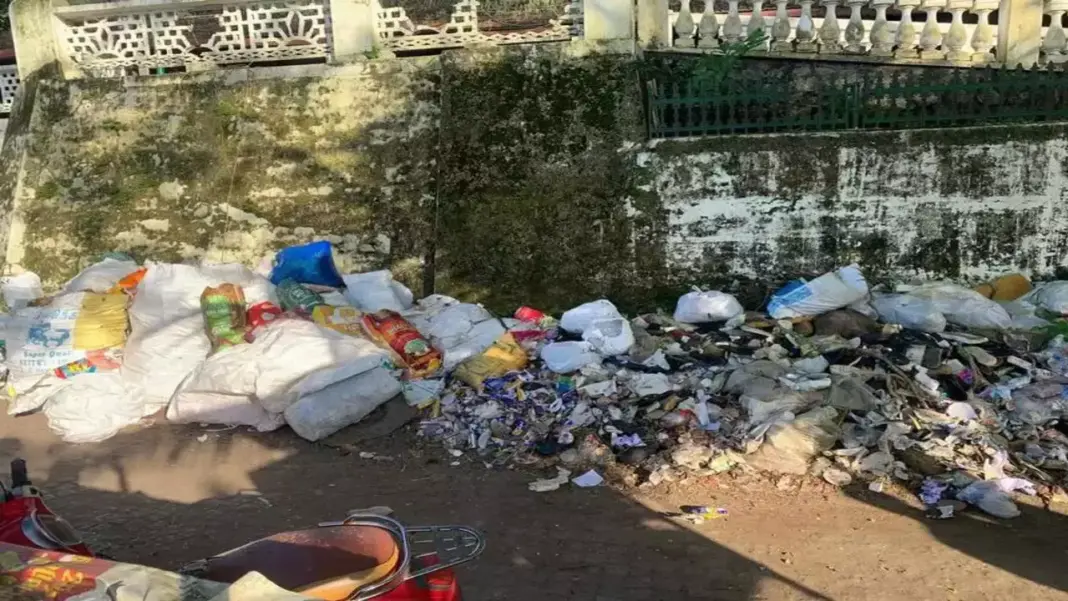 Fort Kochi Faces Waste Crisis as Carnival Nears