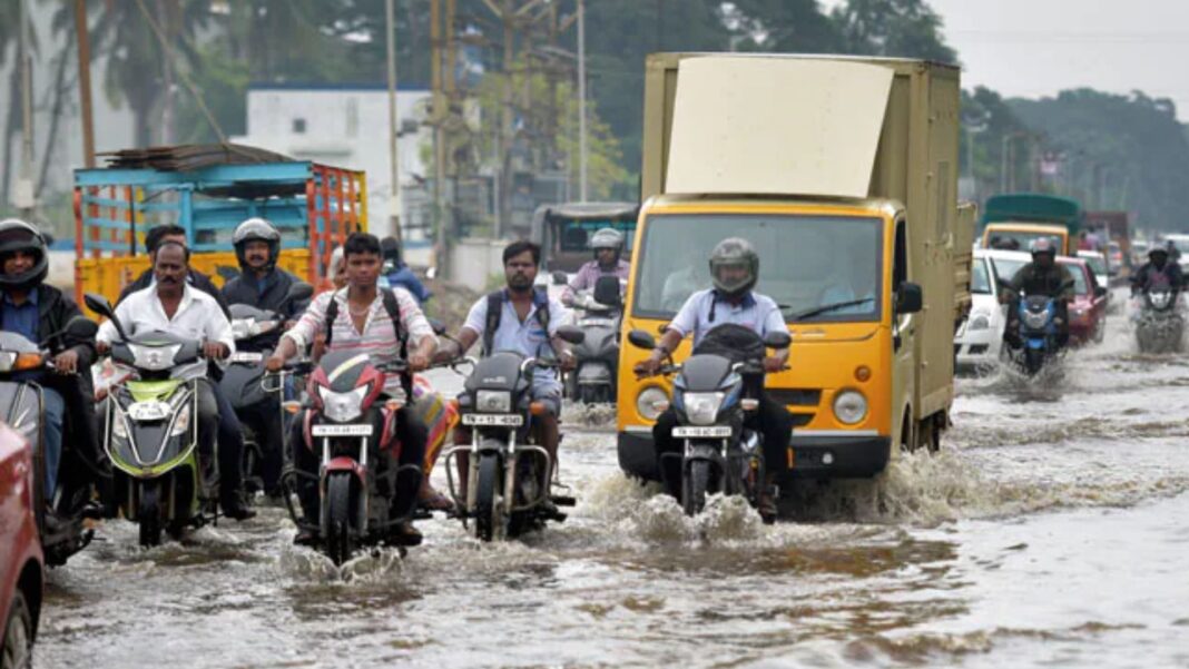 Chennai-Trichy highway submerged, traffic chaos follows