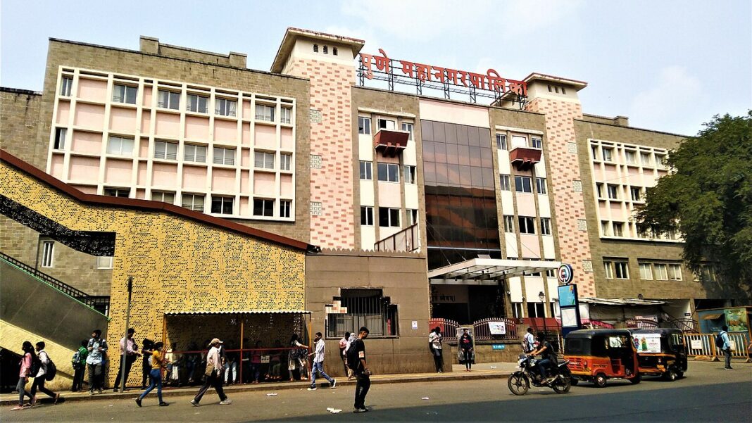 Pune Municipal Corporation Unveils 18 New Vehicles for Cleaner City