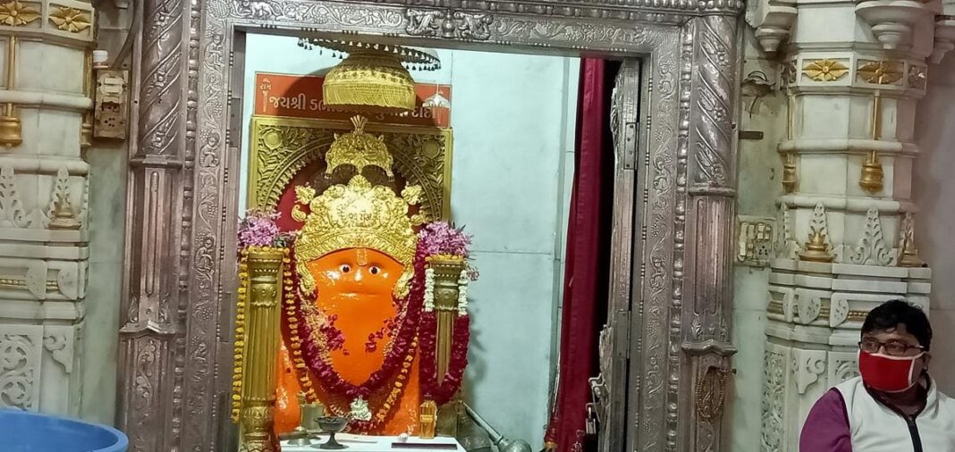 Railways Orders Removal of Unauthorized Dadar Temple