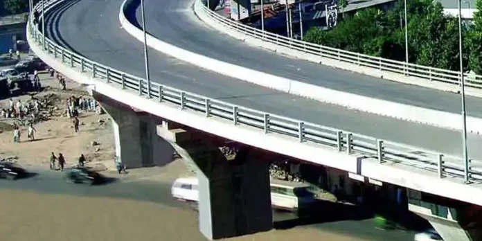 Yari Road-Lokhandwala Bridge Construction Delayed