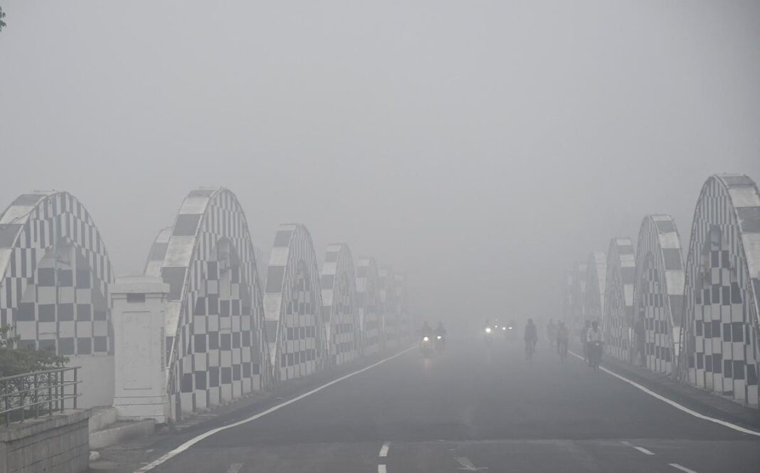 Chennai Faces Thick Smog on Bhogi Day, Visibility Drops Significantly
