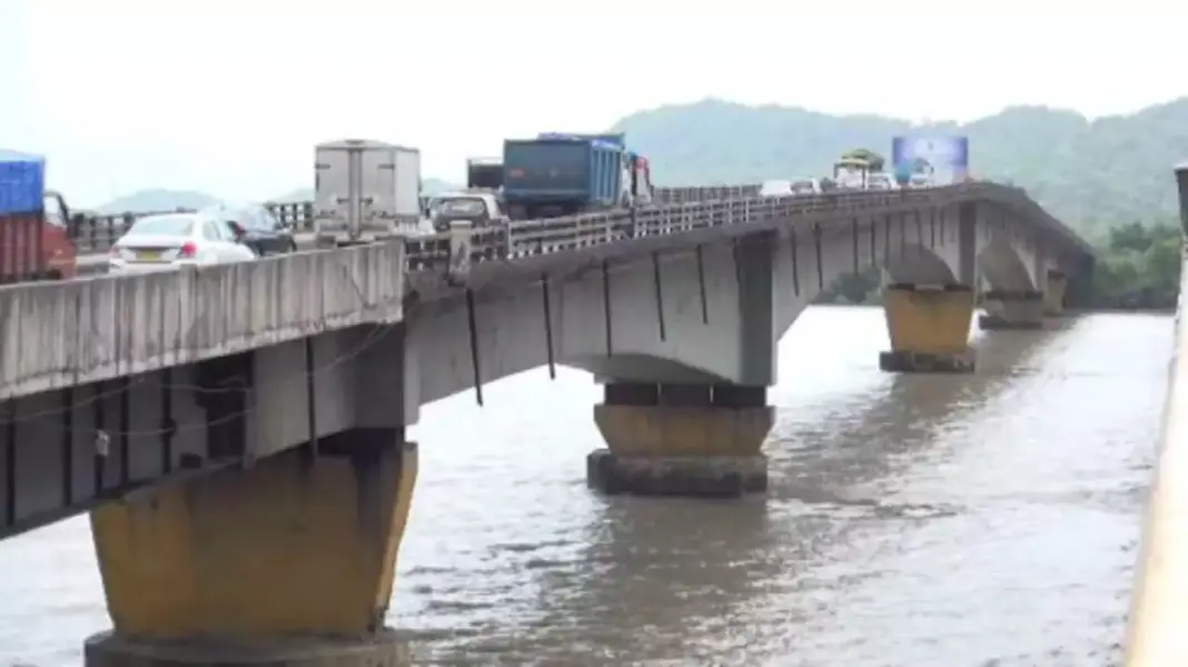 Vasai Creek Bridges Mark Major Step in Borivali-Virar Railway Line