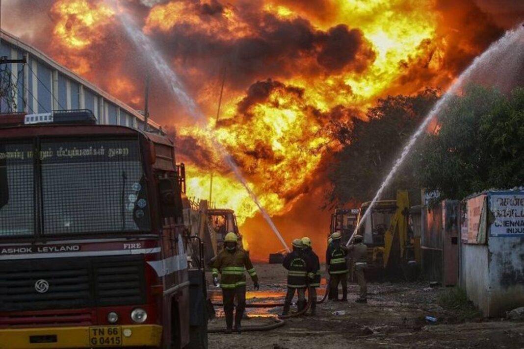 Massive Fire Destroys Shop in Palani, Tamil Nadu No Casualties Reported