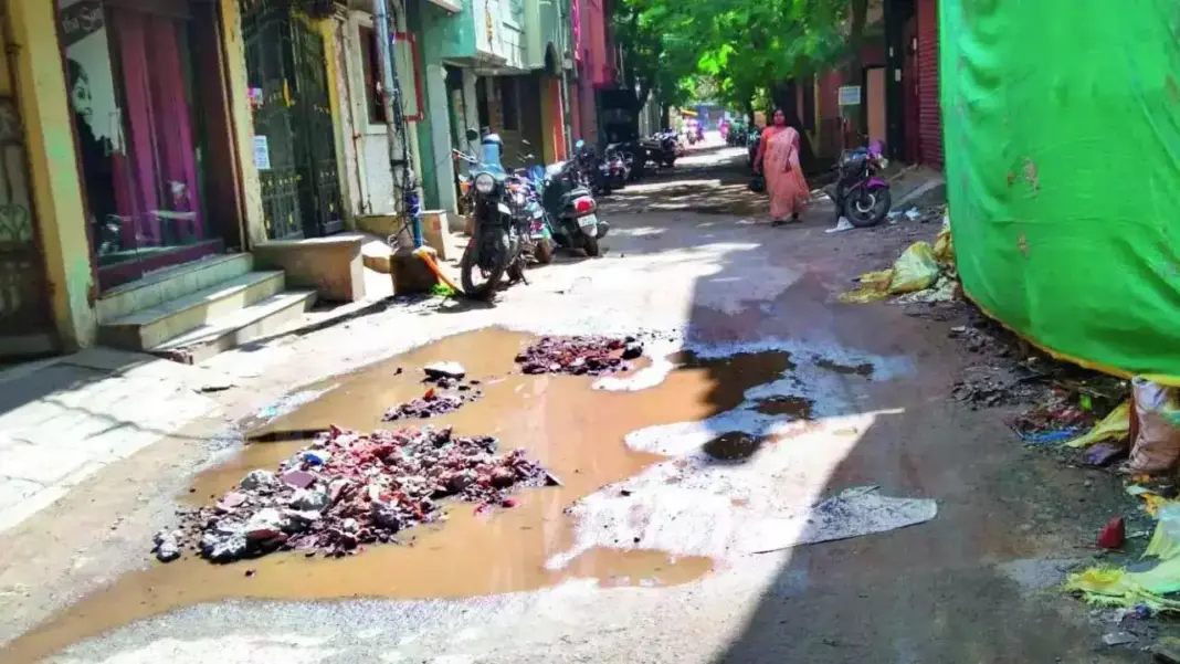 Chennai Residents Face Delayed Road Repairs and Rising Risks in Old Washermenpet