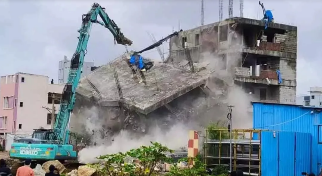 HYDRAA demolishes illegal structure on parkland