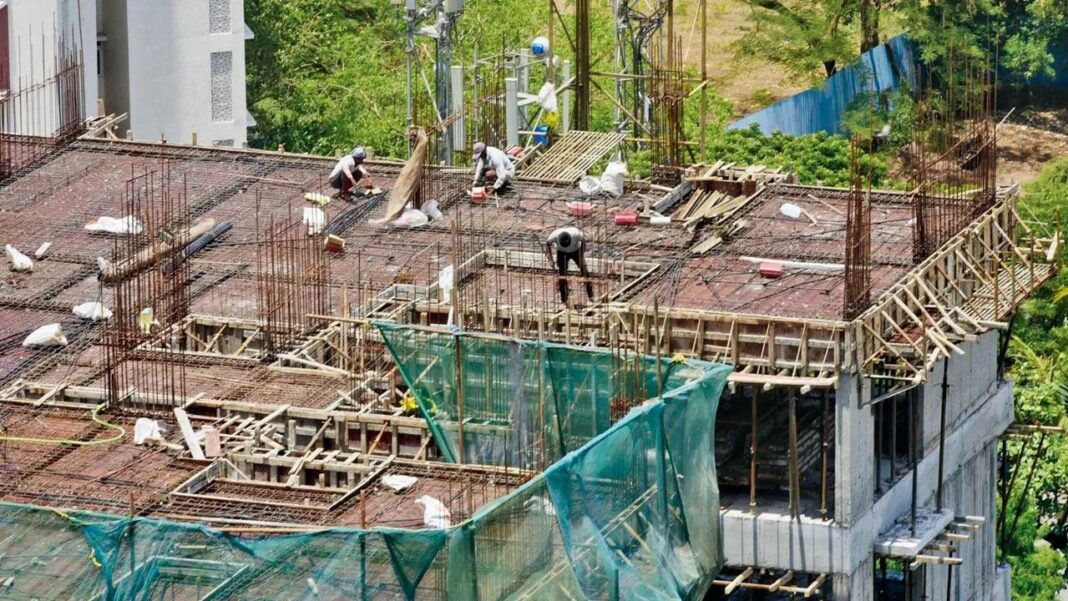 Maharashtra Launches Online Registration for Workers