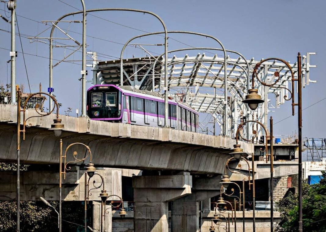 Pune Metro Enhances Connectivity with New Footbridge