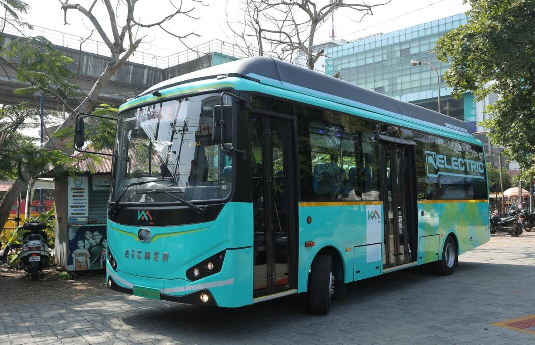 Kochi Metro Introduces New Feeder Bus Service