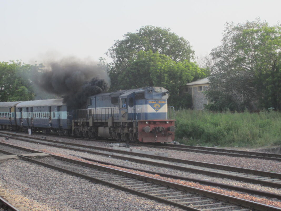 Bengal to Ask Railways to Reduce Pollution in North Kolkata