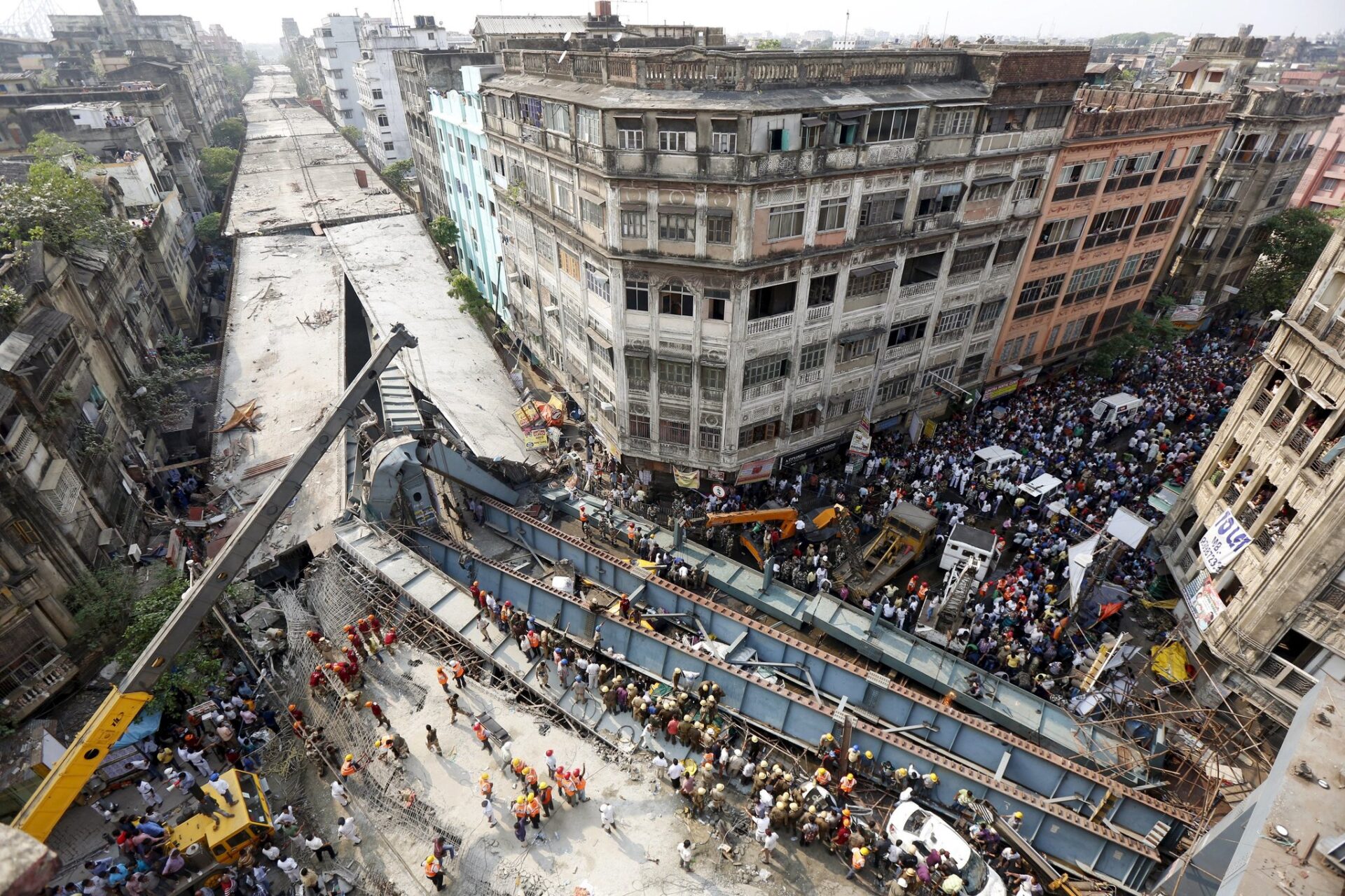 Kolkata Market Project Stuck Over Relocation
