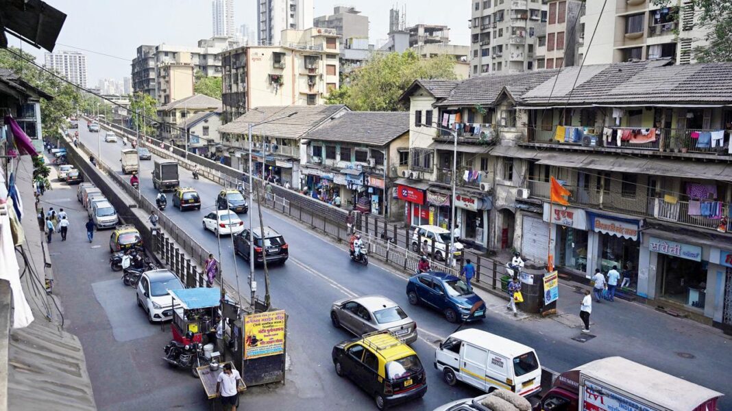 Aaditya Thackeray Urges Delay in Elphinstone Bridge Demolition