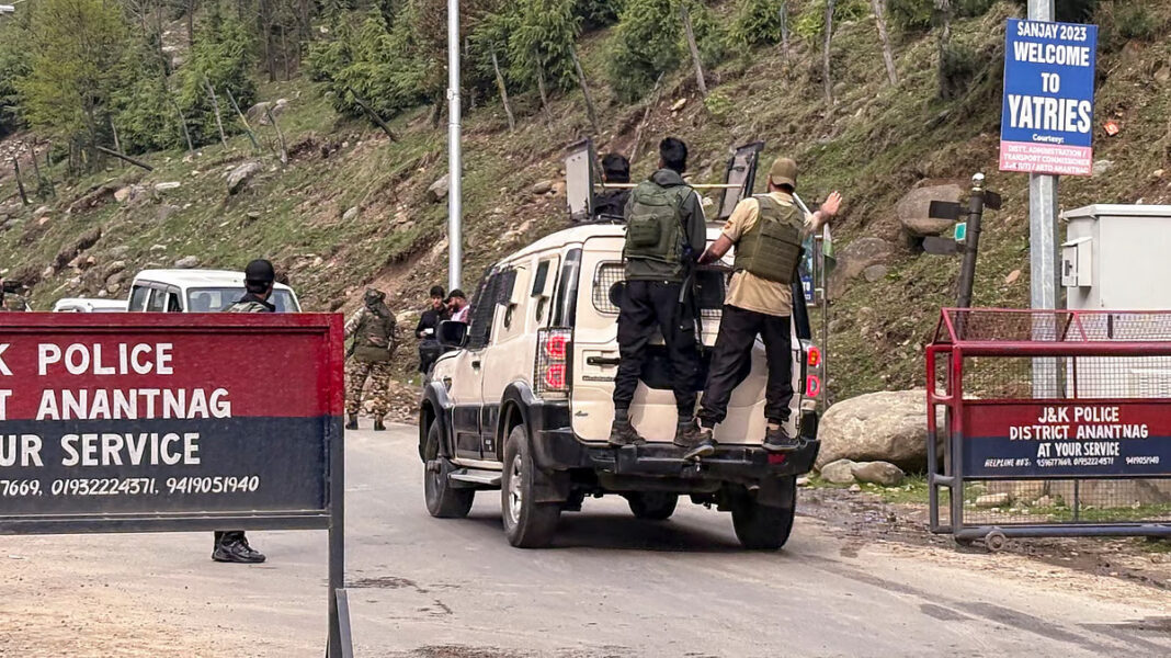 Tourists Stranded in Kashmir Amid Rising Costs