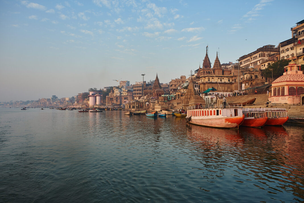 Uttar Pradesh Moves to Ban Construction Near Ganga to Safeguard River Ecology