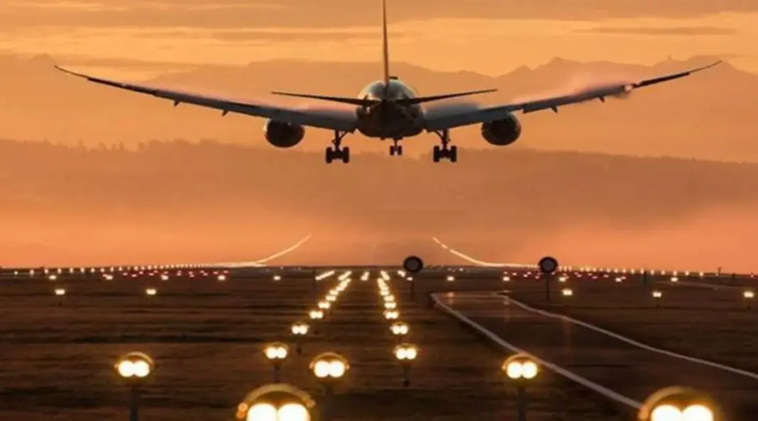 Airlines Mobilise to Evacuate Tourists from Kashmir