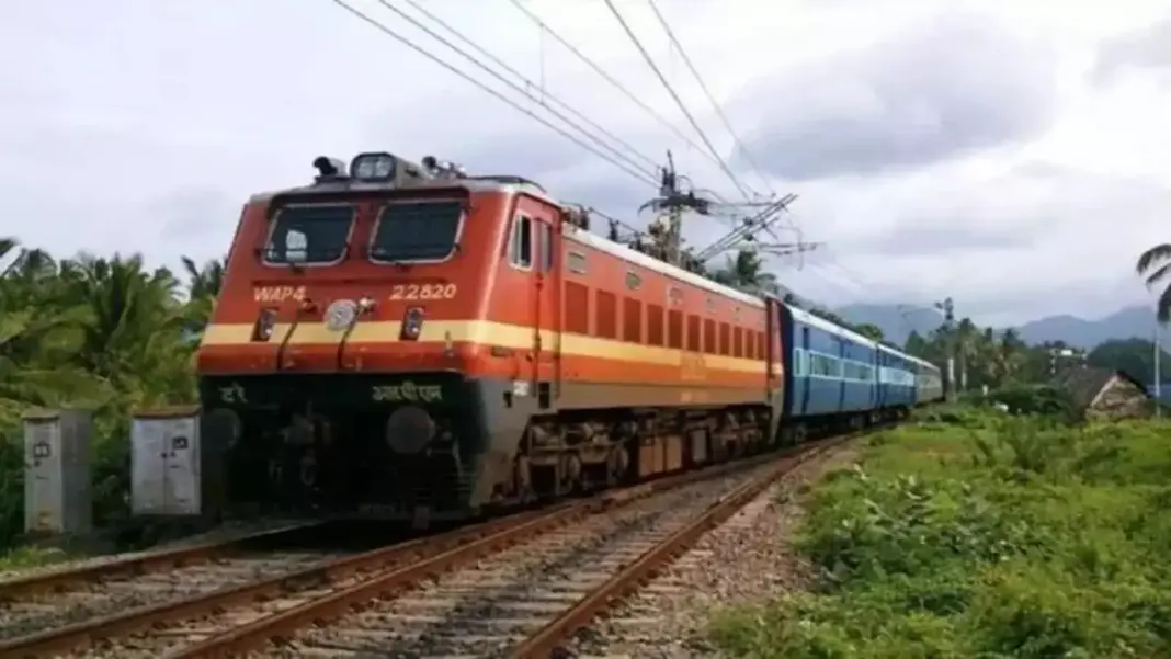 Indian Railways Brings Banking on Wheels