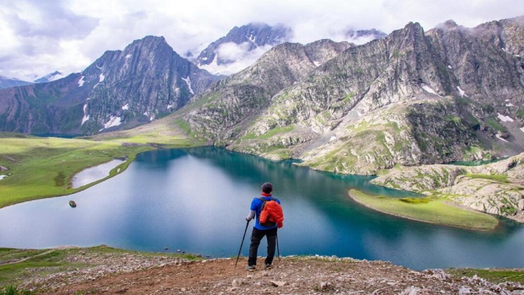 Jammu and Kashmir Halts Trekking Activities After Pahalgam Terrorist Attack