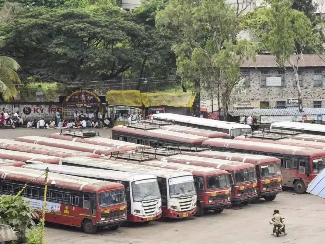 Maharashtra Moves to Fix Urban Transport