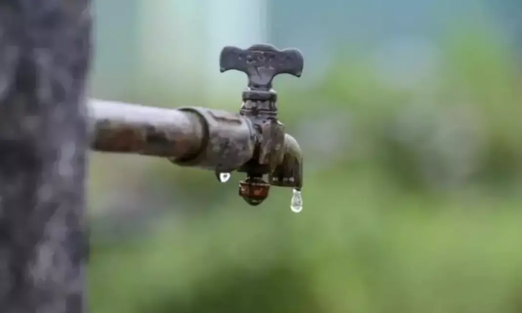 Musheerabad streets floods as broken water pipeline goes unrepaired