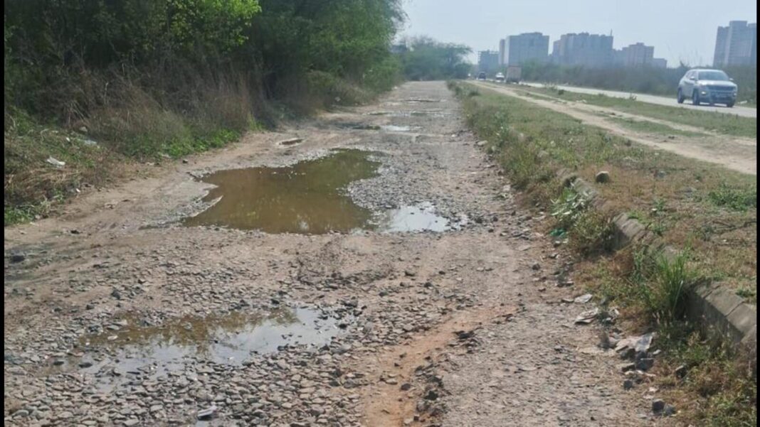 Greater Noida Unveils 1.5km Road to Ease Pari Chowk Congestion