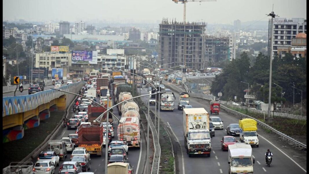 PMC Plans to Reduce Traffic Jams on Chandni Chowk Road