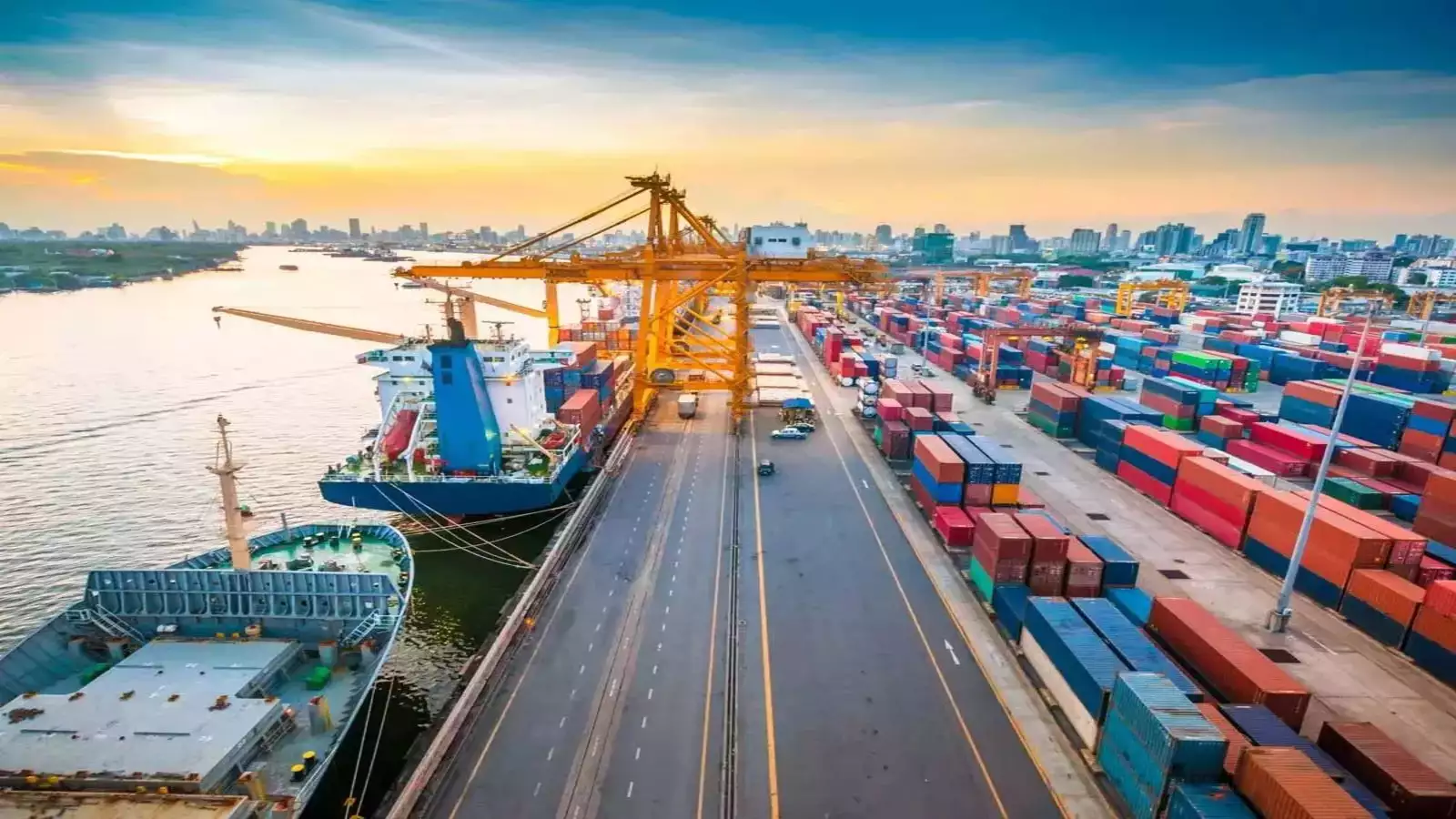 Kandla Port's Billion-Dollar Transformation: A Leap Towards a Sustainable Maritime Future
