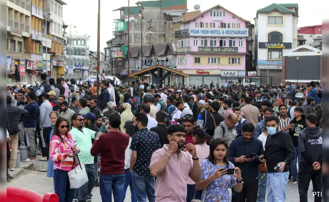 Kolkata Tourists Back Home After Kashmir Attack