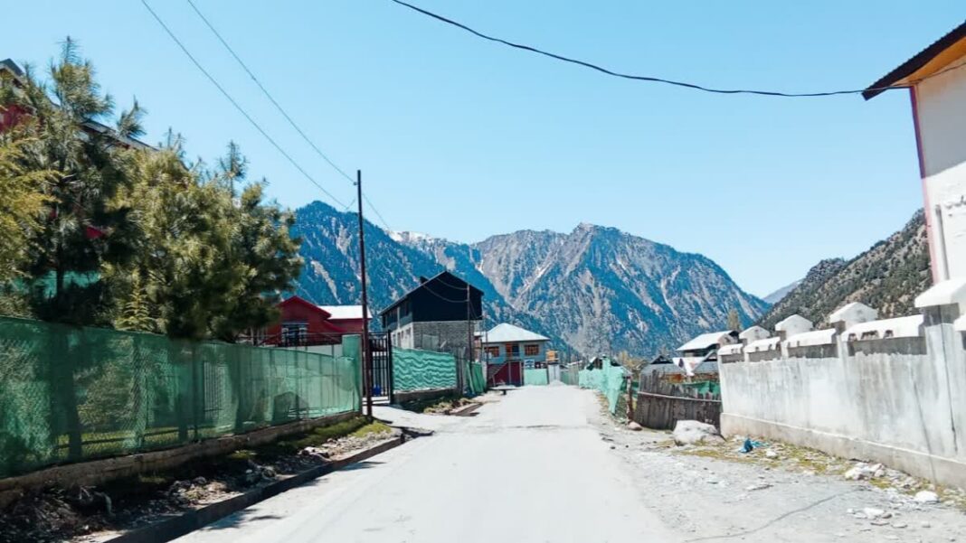 Living in Fear on Kashmir Border Villages