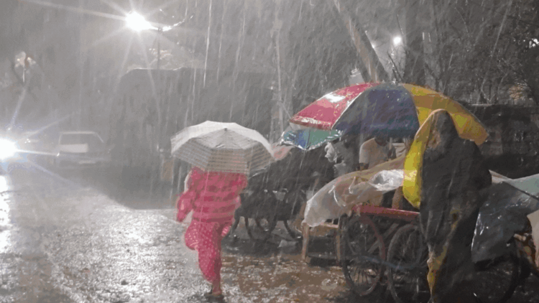 Pune Faces Heavy Rain Waterlogging Power Cuts After Rain