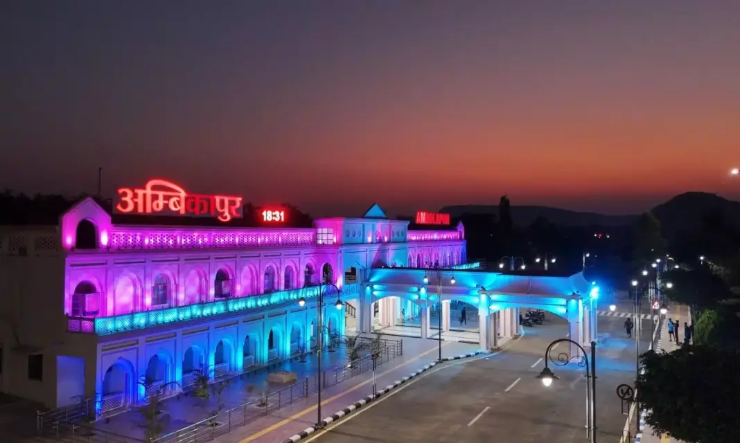 PM Inaugurates Five Amrit Rail Stations in CG