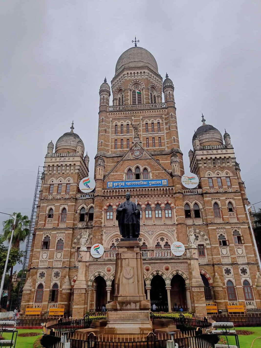BMC Takes Action on Illegal Modifications in Churchgate Building