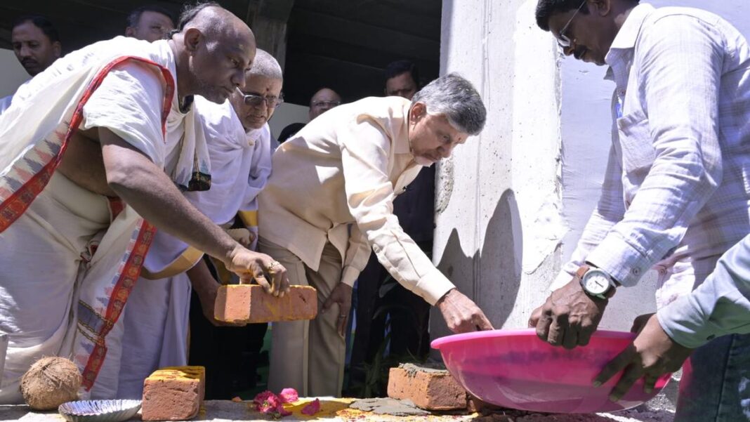 Andhra CM sets deadline for Kurnool redevelopment works