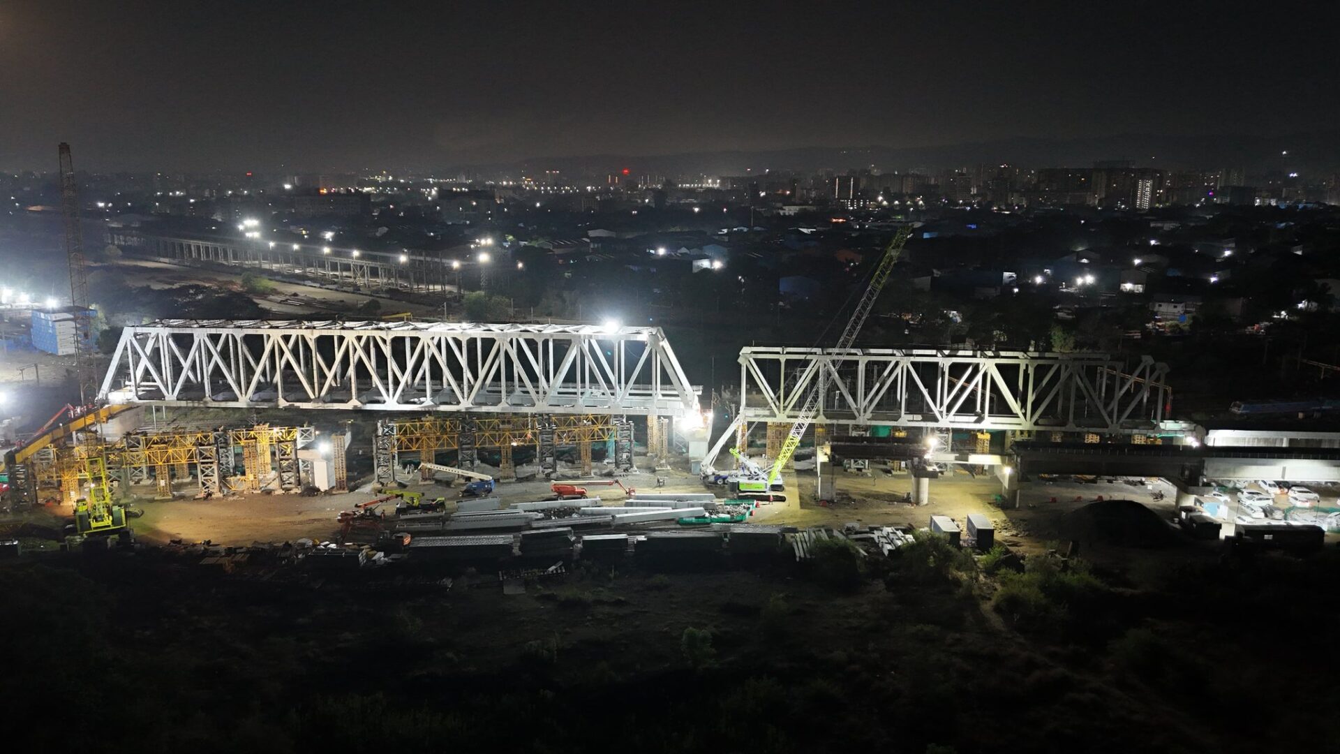 India Achieves Major Rail Flyover Milestone in Kalamboli