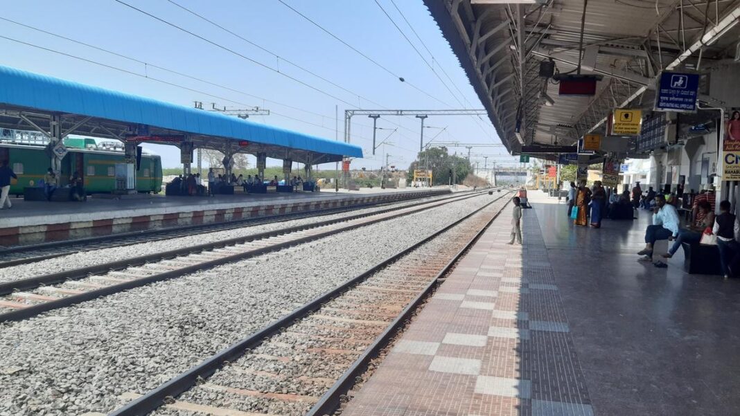 Karnataka New Railway Lines from Almatti to Yadgir covers 73-kilometre