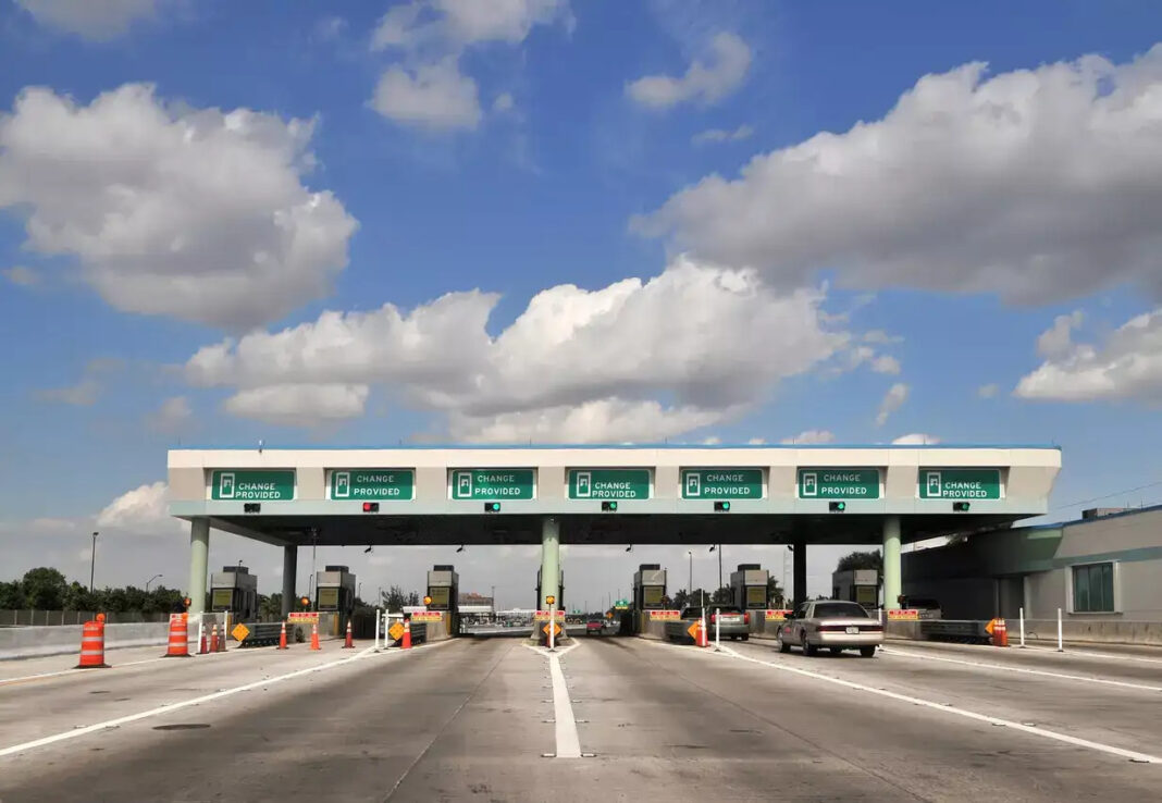 Maharashtra Closes Transport Checkposts for Better Road Safety and Less Delays