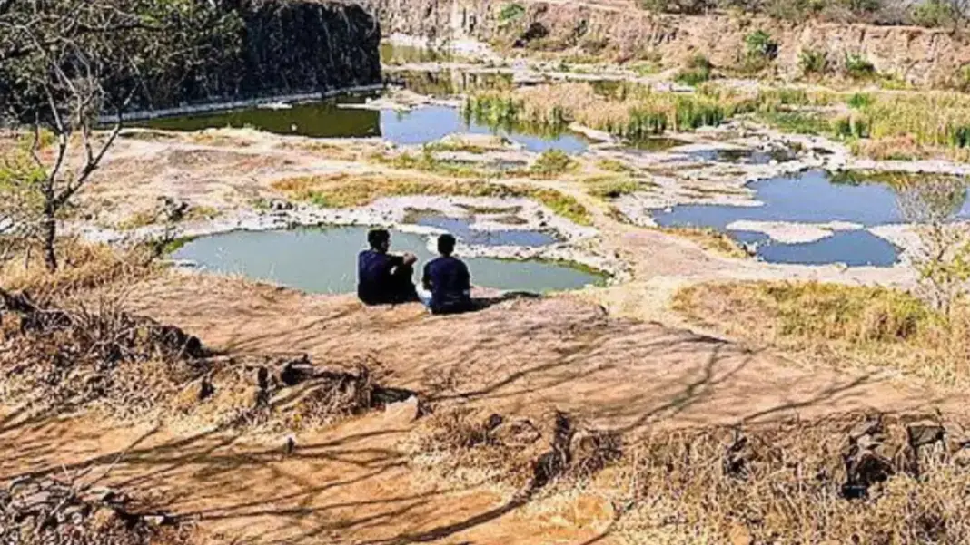 Maharashtra Water Crisis Mumbai Pune Brace for Dry Spell